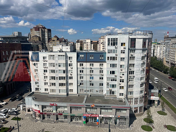 3-х комнатная 145 кв.м-Чернышевского,104