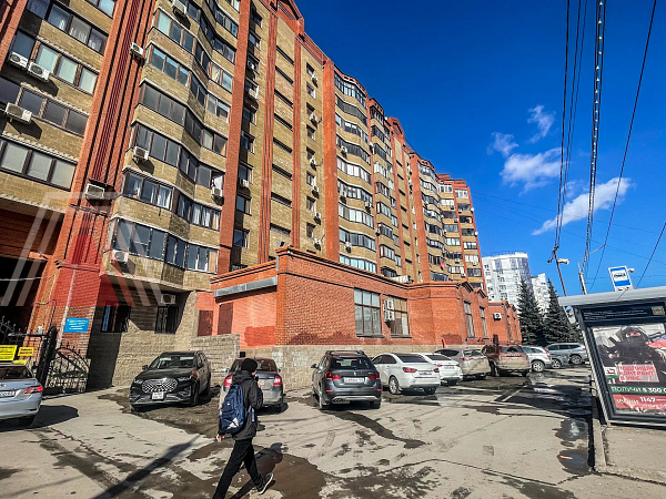 4-х комнатная 130 кв.м-Чернышевского,104