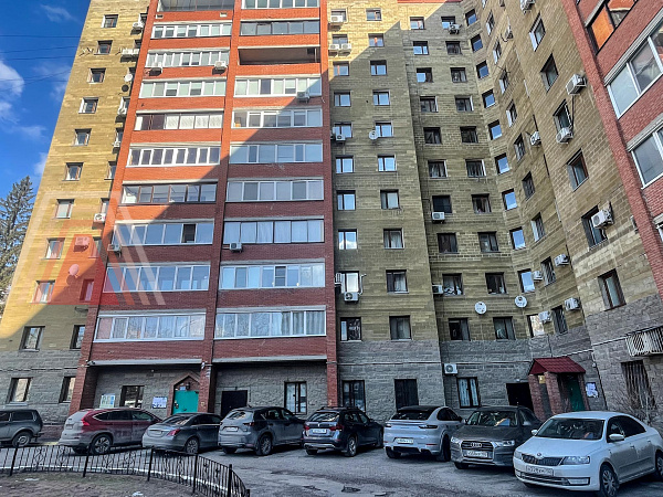 4-х комнатная 130 кв.м-Чернышевского,104